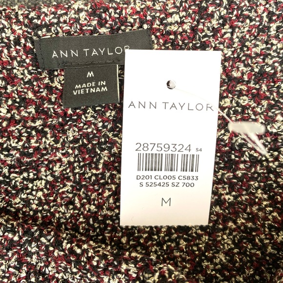 🌺🌺Host Pick🌺🌺 NWT. Ann Taylor business / evening wear sweater. - Picture 6 of 8